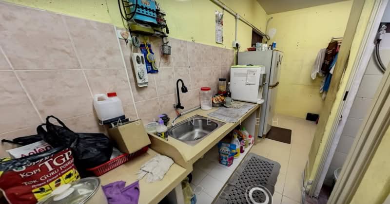 Rumah Flat untuk Dijual di Green Garden - Jasmine Teh - Kitchen - PropertyGuru.com.my