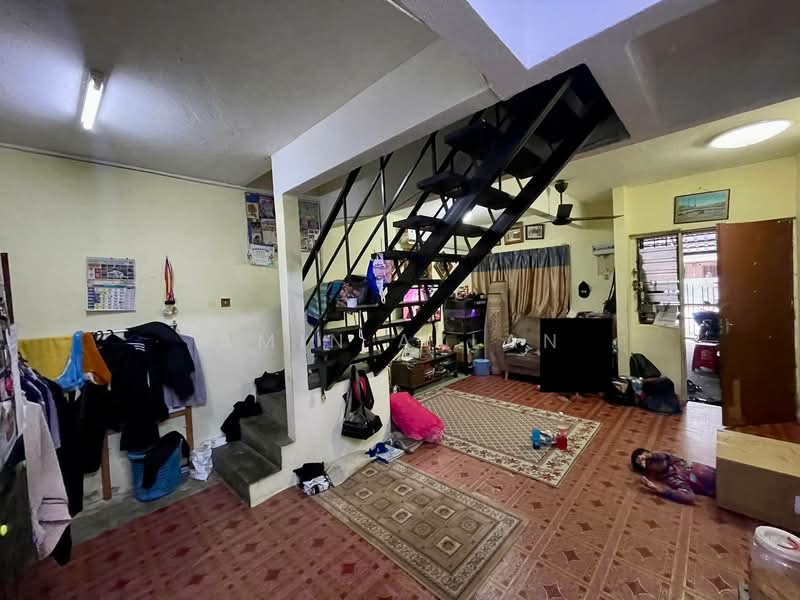 Rumah Teres 2 Tingkat untuk Dijual di Ulu Kelang (Kuala Lumpur) - Amin Azlan - Living Room - PropertyGuru.com.my