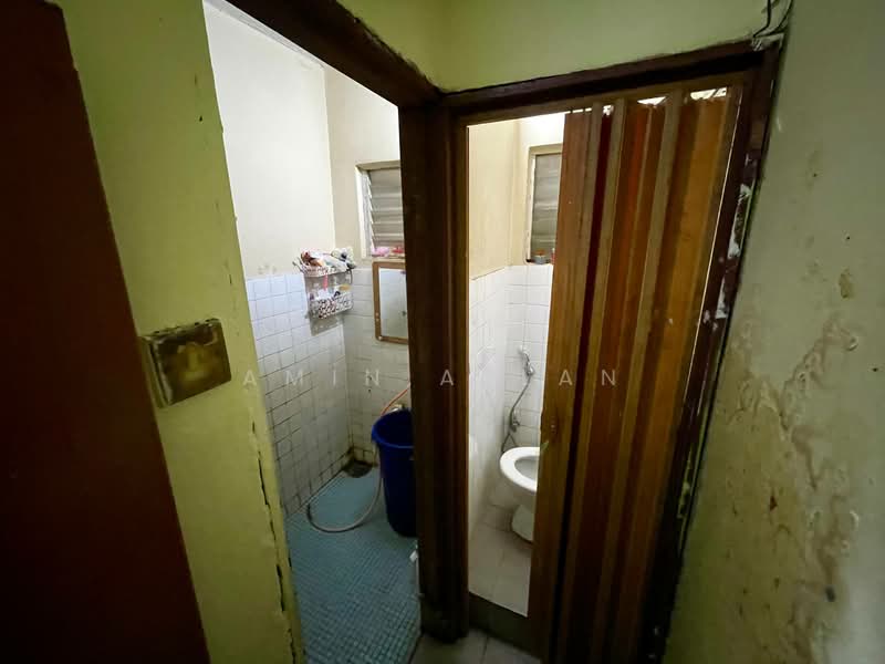 Rumah Teres 2 Tingkat untuk Dijual di Ulu Kelang (Kuala Lumpur) - Amin Azlan - Bathroom - PropertyGuru.com.my