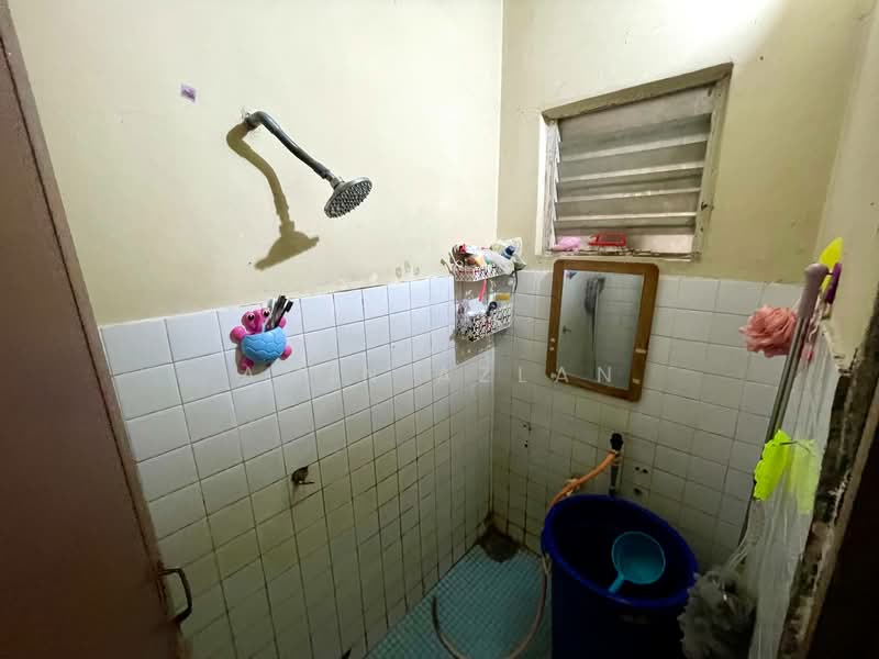 Rumah Teres 2 Tingkat untuk Dijual di Ulu Kelang (Kuala Lumpur) - Amin Azlan - Bathroom - PropertyGuru.com.my