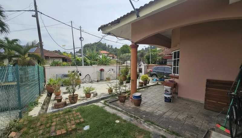Semi-Detached House for Sale in Ayer Keroh (Melaka) - CHIN FN - Exterior - PropertyGuru.com.my