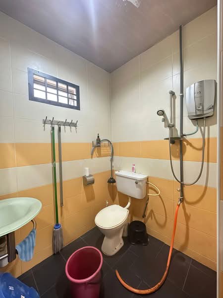 Rumah Teres 1.5 Tingkat untuk Dijual di Taman Mutiara Rini (Skudai) - Mayz Wong - Bathroom - PropertyGuru.com.my