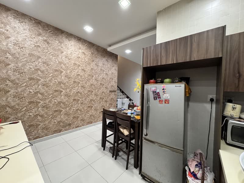 Rumah Berkembar untuk Dijual di Laman Rimbunan (Kepong) - Lewis Tam - Kitchen - PropertyGuru.com.my