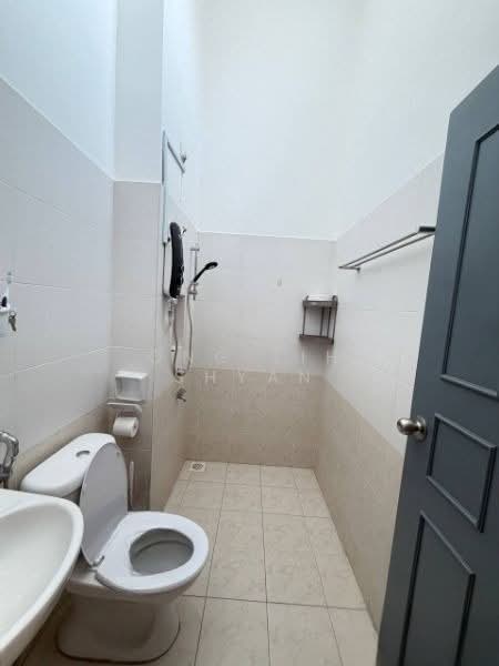 Rumah Kluster untuk Dijual di Austin Heights (Tebrau) - Ong Lih Shyan - Bathroom - PropertyGuru.com.my