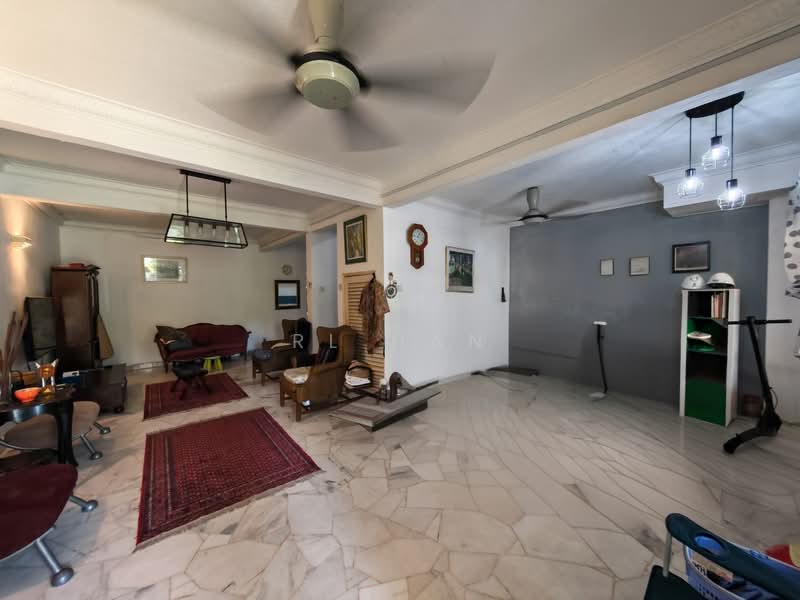 2-storey Terraced House for Sale in SS19 (Subang Jaya) - RL Han - Living Room - PropertyGuru.com.my