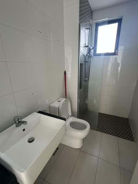 Flat for Sale at Nara @ Eco Ardence - Jess Tee - Bathroom - PropertyGuru.com.my