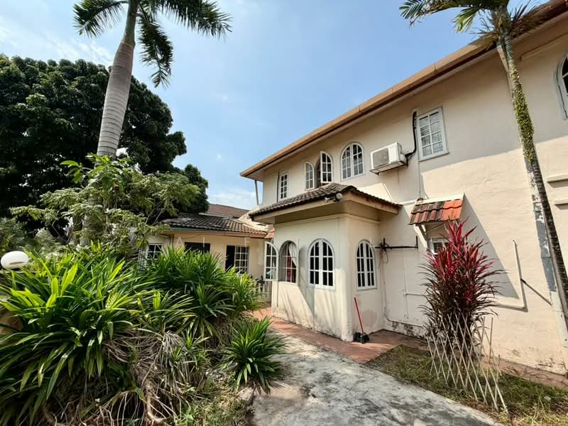 2-storey Terraced House for Sale in Taman Bunga Negara (Shah Alam) - Ai Faizal - Exterior - PropertyGuru.com.my