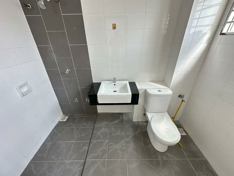 2-storey Terraced House for Sale in Rawang (Selangor) - Andy Yap - Bathroom - PropertyGuru.com.my