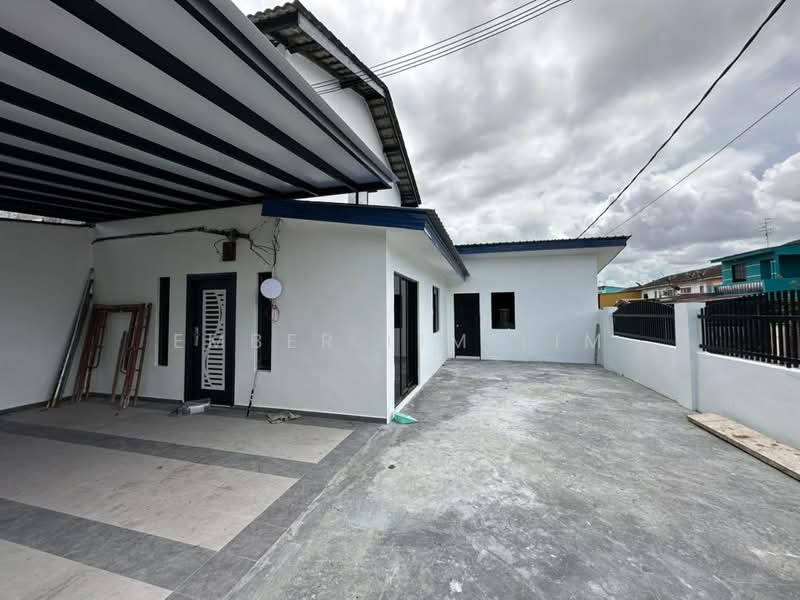 2-storey Terraced House for Rent in Masai (Johor) - Ember Lim Lim - Exterior - PropertyGuru.com.my