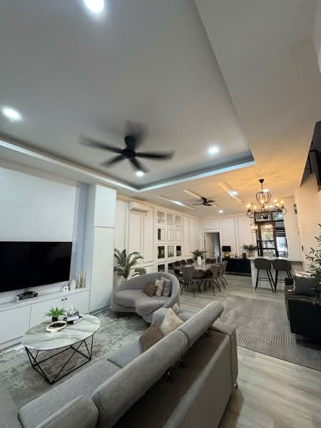 Rumah Teres 2 Tingkat untuk Dijual di Setia Eco Glades (Cyberjaya) - Azlin Ismail - Living Room - PropertyGuru.com.my
