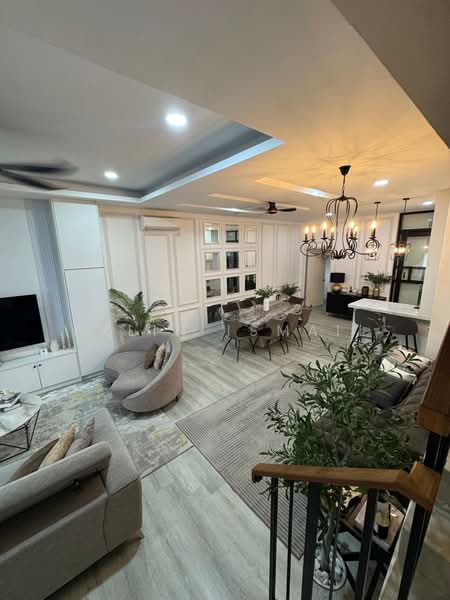 Rumah Teres 2 Tingkat untuk Dijual di Setia Eco Glades (Cyberjaya) - Azlin Ismail - Living Room - PropertyGuru.com.my