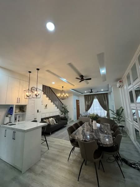 Rumah Teres 2 Tingkat untuk Dijual di Setia Eco Glades (Cyberjaya) - Azlin Ismail - Living Room - PropertyGuru.com.my