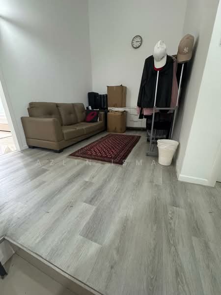 Rumah Teres 2 Tingkat untuk Dijual di Setia Eco Glades (Cyberjaya) - Azlin Ismail - Living Room - PropertyGuru.com.my