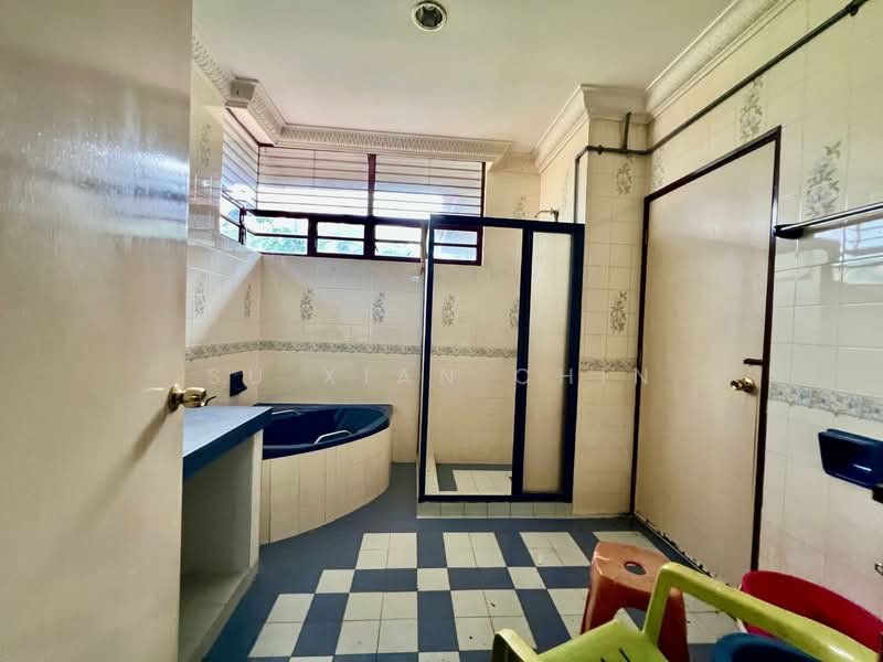 Bungalow for Sale in SS7 (Petaling Jaya) - SU XIAN CHIN - Bathroom - PropertyGuru.com.my