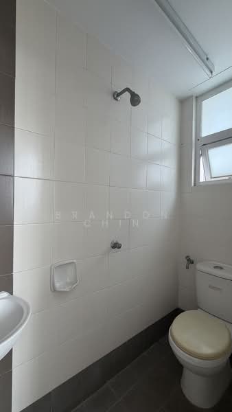 Service Residence for Sale at Saville @ Melawati - Brandon Chin - Bathroom - PropertyGuru.com.my