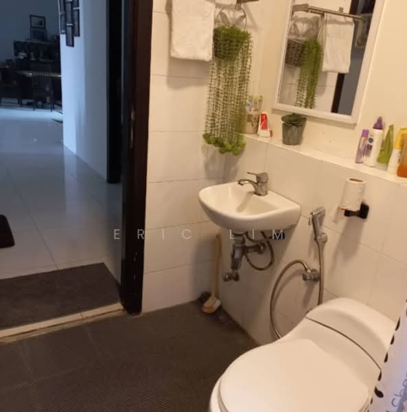 Condominium for Sale at USJ One Avenue Condo - Eric Lim - Bathroom - PropertyGuru.com.my
