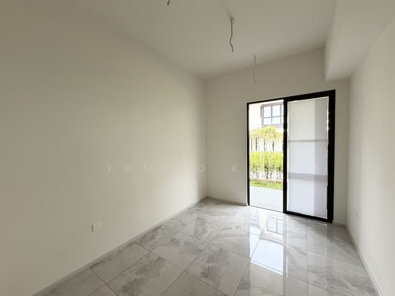 Rumah Teres 3 Tingkat untuk Dijual di Taman Bukit Serdang (Seri Kembangan) - Yumiko Kew - Interior - PropertyGuru.com.my