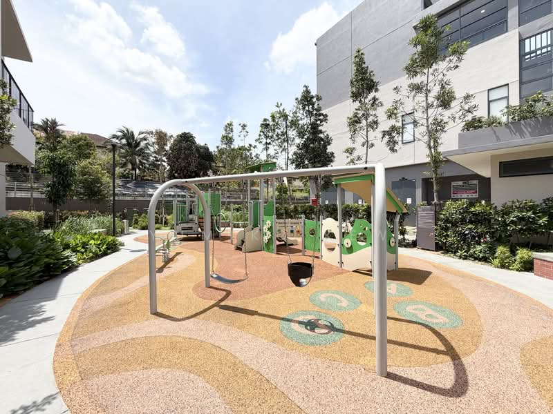 Rumah Teres 3 Tingkat untuk Dijual di Taman Bukit Serdang (Seri Kembangan) - Yumiko Kew - Exterior - PropertyGuru.com.my