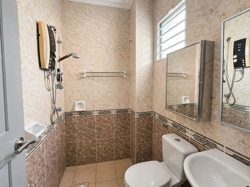 Rumah Teres 2 Tingkat untuk Dijual di Putra Heights (Subang Jaya) - Jason Ooi - Bathroom - PropertyGuru.com.my