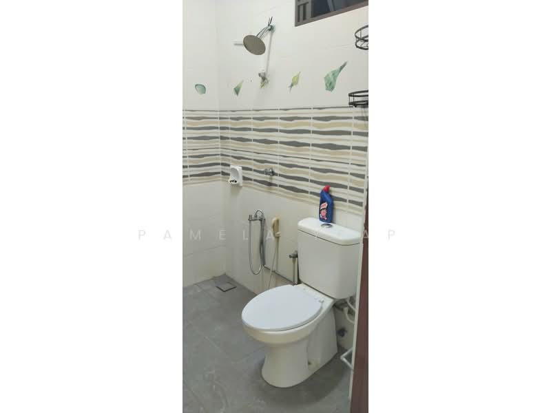 Rumah Berkembar untuk Disewa di Relau (Sungai Ara) - Pamela Yeap - Bathroom - PropertyGuru.com.my