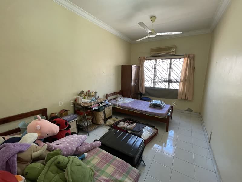 2-storey Terraced House for Sale in Taman Wangsa Permai (Kepong) - Desmond Kok - Bedroom - PropertyGuru.com.my