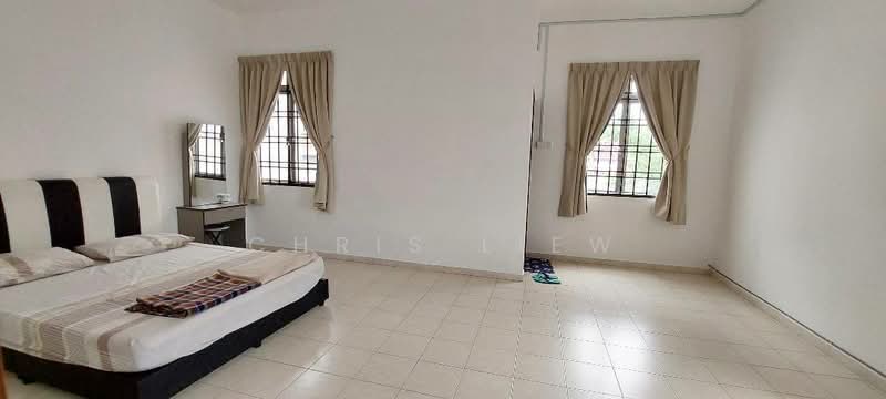 3-storey Terraced House for Sale in Taman Perling (Perling) - Chris Liew - Bedroom - PropertyGuru.com.my