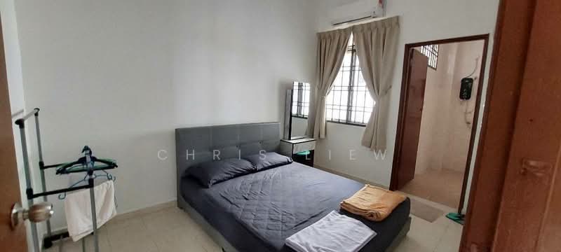 3-storey Terraced House for Sale in Taman Perling (Perling) - Chris Liew - Bedroom - PropertyGuru.com.my
