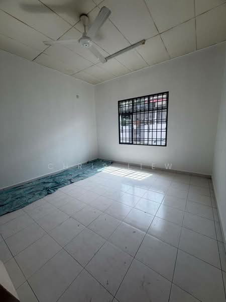 1-storey Terraced House for Sale in Taman Bestari Indah (Ulu Tiram) - Chris Liew - Interior - PropertyGuru.com.my