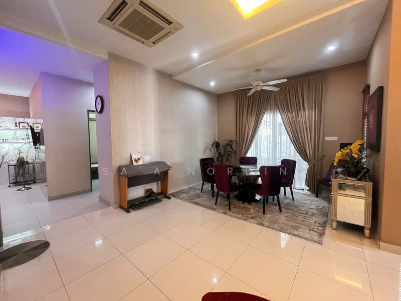 Rumah Kluster untuk Dijual di Shah Alam (Selangor) - Sa'a Nordin - Dining Room - PropertyGuru.com.my