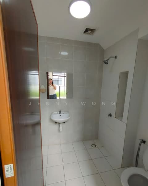 2-storey Terraced House for Rent in Eco Grandeur (Puncak Alam) - Jenny Wong - Bathroom - PropertyGuru.com.my