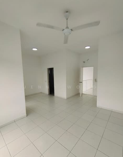 Rumah Teres 2 Tingkat untuk Disewa di Shah Alam (Selangor) - Jenny Wong - Living Room - PropertyGuru.com.my