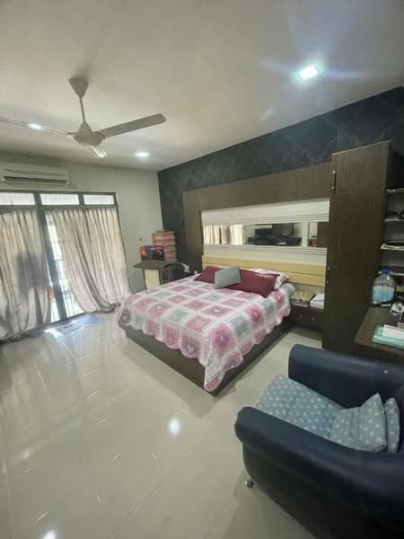 2-storey Terraced House for Sale in Bandar Dato Onn (Tebrau) - Chris Liew - Bedroom - PropertyGuru.com.my