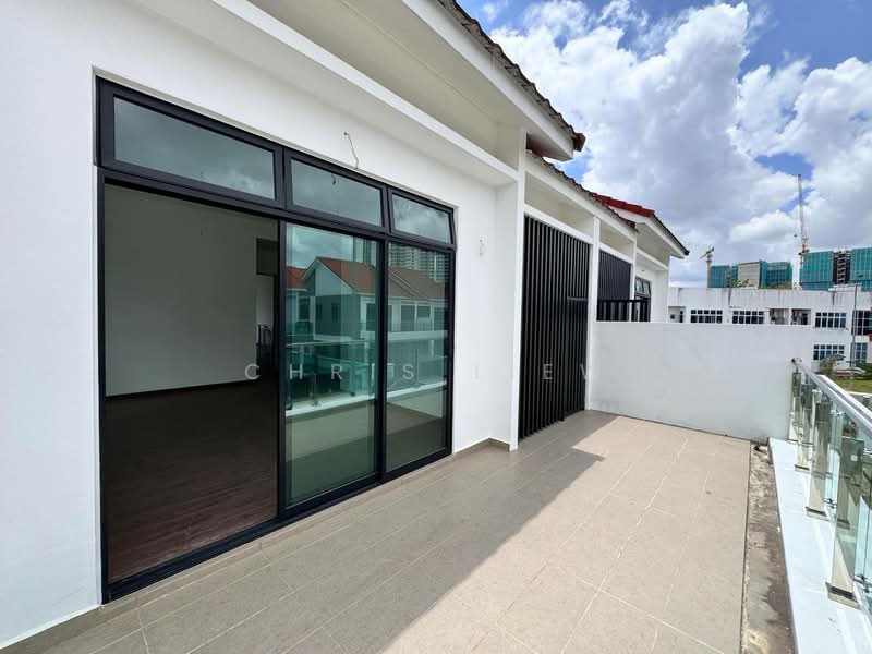 Cluster House for Sale in Taman Mount Austin (Tebrau) - Chris Liew - Exterior - PropertyGuru.com.my