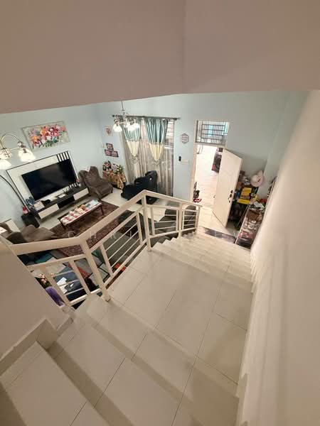 2-storey Terraced House for Sale in Bandar Putra (Kulai) - Chris Liew - Living Room - PropertyGuru.com.my