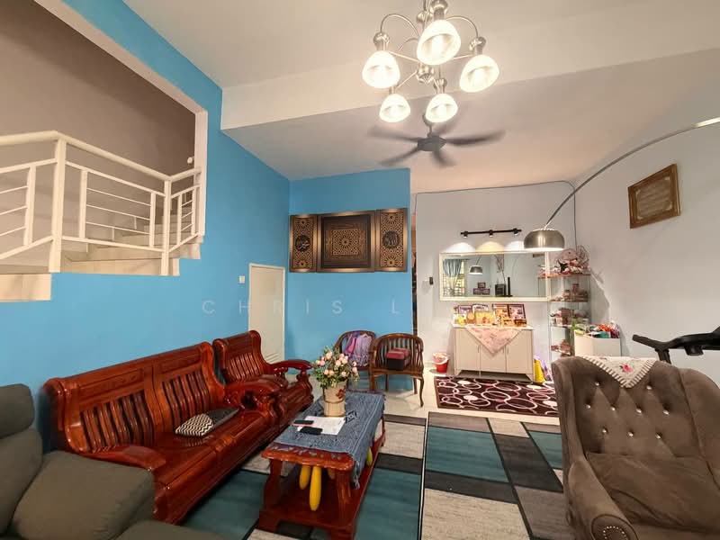 2-storey Terraced House for Sale in Bandar Putra (Kulai) - Chris Liew - Living Room - PropertyGuru.com.my