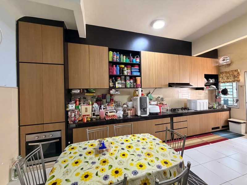 2-storey Terraced House for Sale in Bandar Putra (Kulai) - Chris Liew - Kitchen - PropertyGuru.com.my