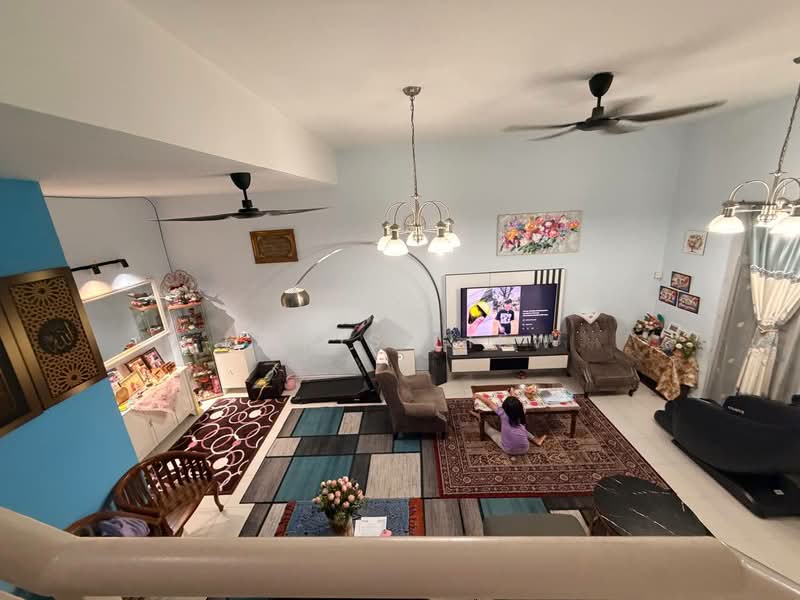 2-storey Terraced House for Sale in Bandar Putra (Kulai) - Chris Liew - Living Room - PropertyGuru.com.my