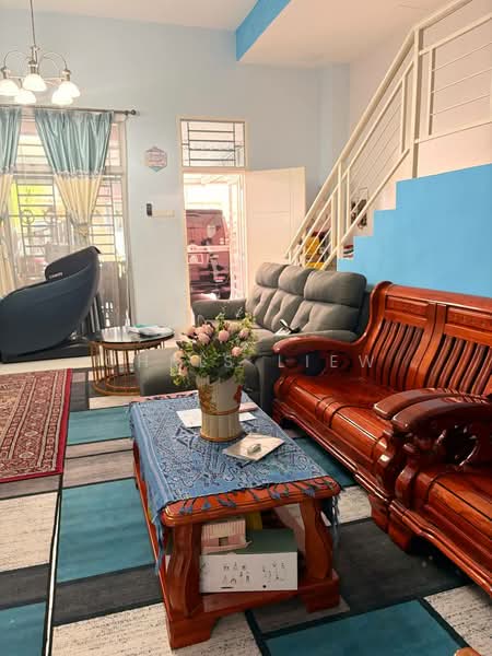 2-storey Terraced House for Sale in Bandar Putra (Kulai) - Chris Liew - Living Room - PropertyGuru.com.my