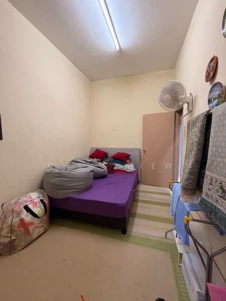 2-storey Terraced House for Sale in Bandar Putra (Kulai) - Chris Liew - Bedroom - PropertyGuru.com.my