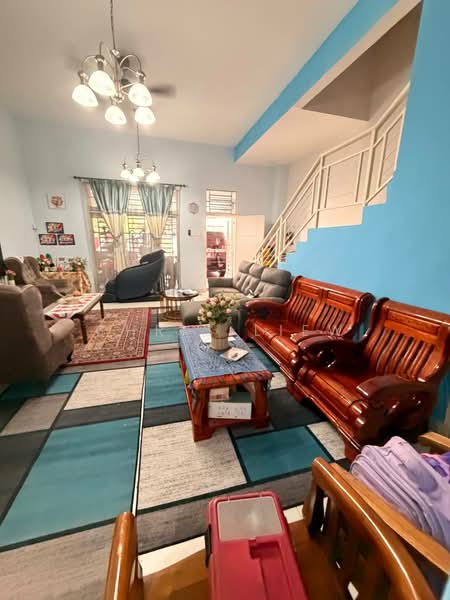 2-storey Terraced House for Sale in Bandar Putra (Kulai) - Chris Liew - Living Room - PropertyGuru.com.my
