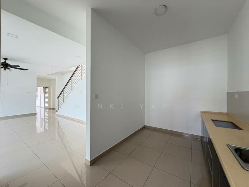 Rumah Kluster untuk Dijual di Taman Adda Heights (Tebrau) - Genki Yap - Living Room - PropertyGuru.com.my