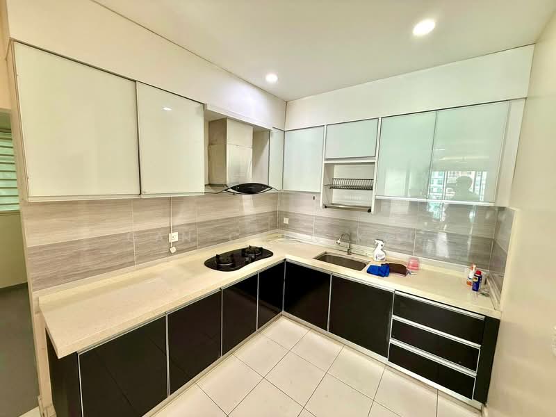 Condominium for Rent at The Golden Triangle Condominium - Gan Chun Kai - Kitchen - PropertyGuru.com.my