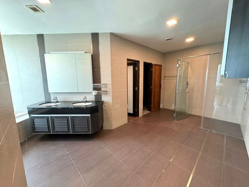 Kondominium untuk Disewa di Gurney Beach Resort - Gan Chun Kai - PropertyGuru.com.my