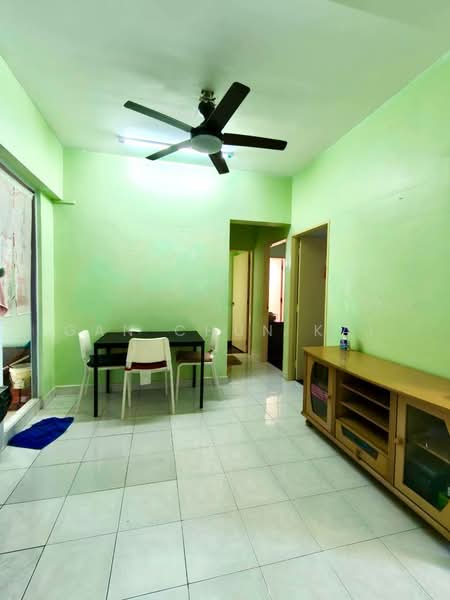Kondominium untuk Disewa di Sri Perdana - Gan Chun Kai - Living Room - PropertyGuru.com.my
