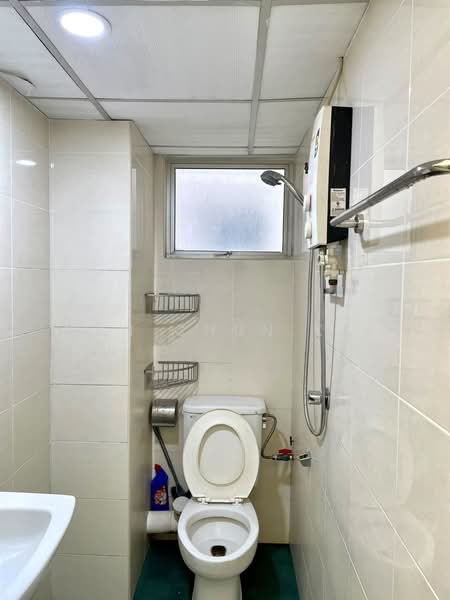 Condominium for Rent at N-Park Condominium - Gan Chun Kai - Bathroom - PropertyGuru.com.my