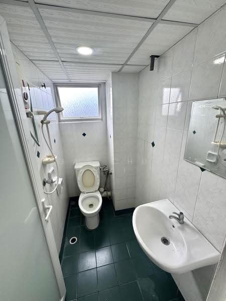 Condominium for Rent at N-Park Condominium - Gan Chun Kai - Bathroom - PropertyGuru.com.my