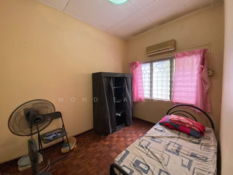 Rumah Teres 2 Tingkat untuk Dijual di Kajang (Selangor) - Mohd Faizal - Bedroom - PropertyGuru.com.my