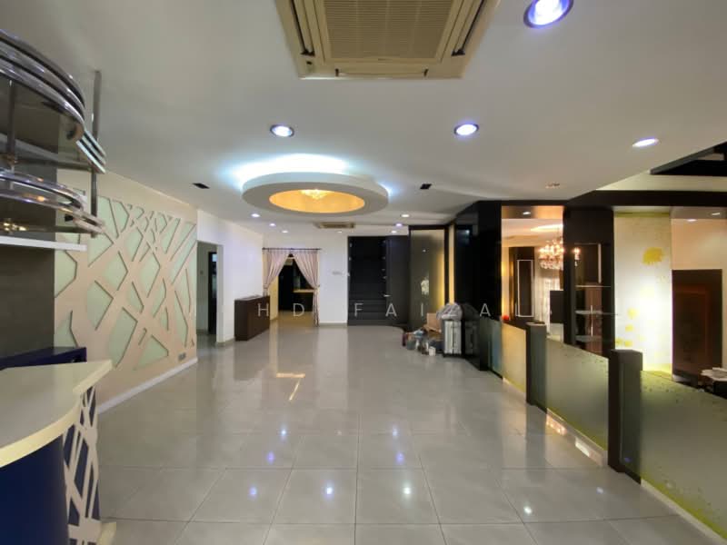 Rumah Berkembar untuk Dijual di Bandar Baru Bangi (Selangor) - Mohd Faizal - Living Room - PropertyGuru.com.my