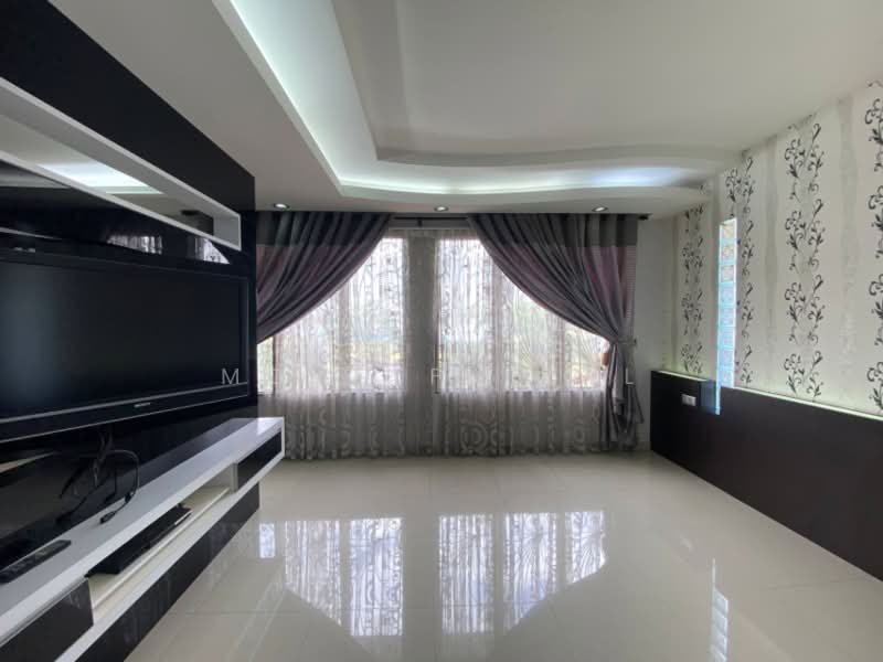 Rumah Berkembar untuk Dijual di Bandar Baru Bangi (Selangor) - Mohd Faizal - Living Room - PropertyGuru.com.my