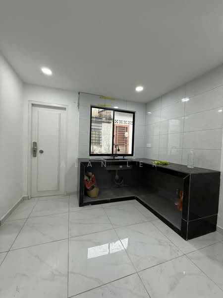 Terraced House for Sale in Permas Jaya (Johor Bahru) - Alan Ler - Kitchen - PropertyGuru.com.my